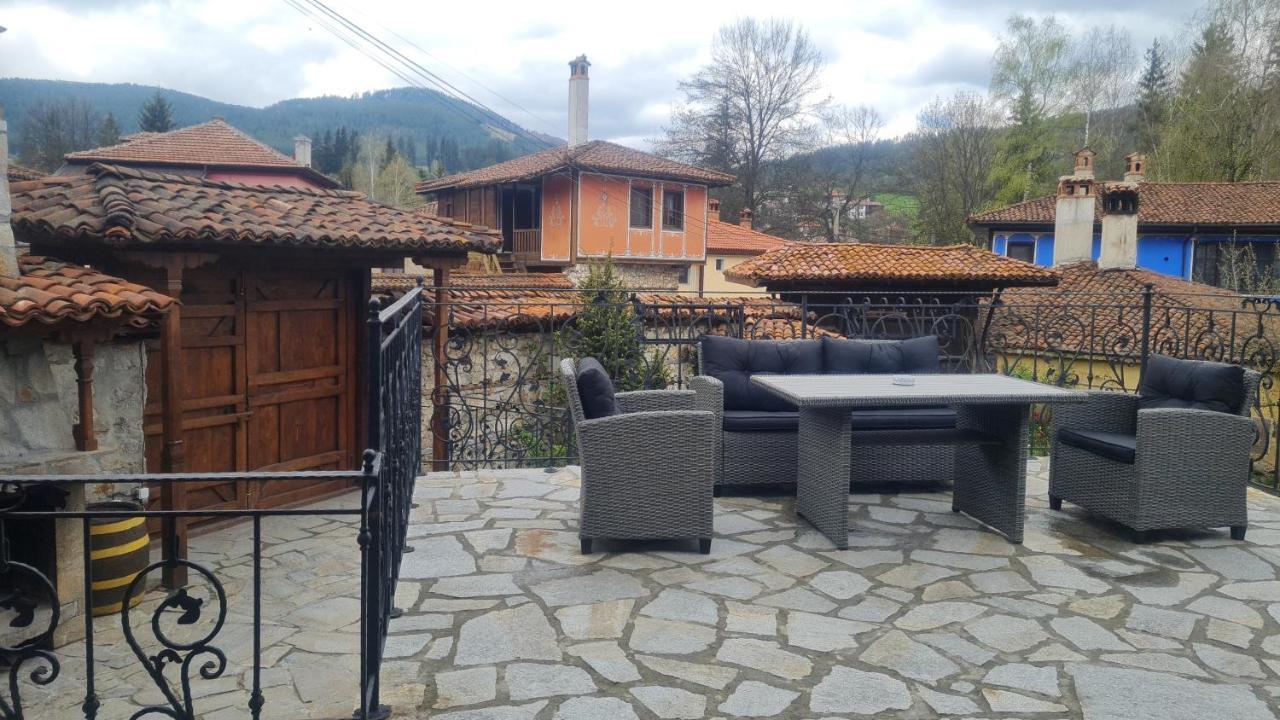 Guest House Zlatniyat Telets Koprivshtitsa Exterior foto