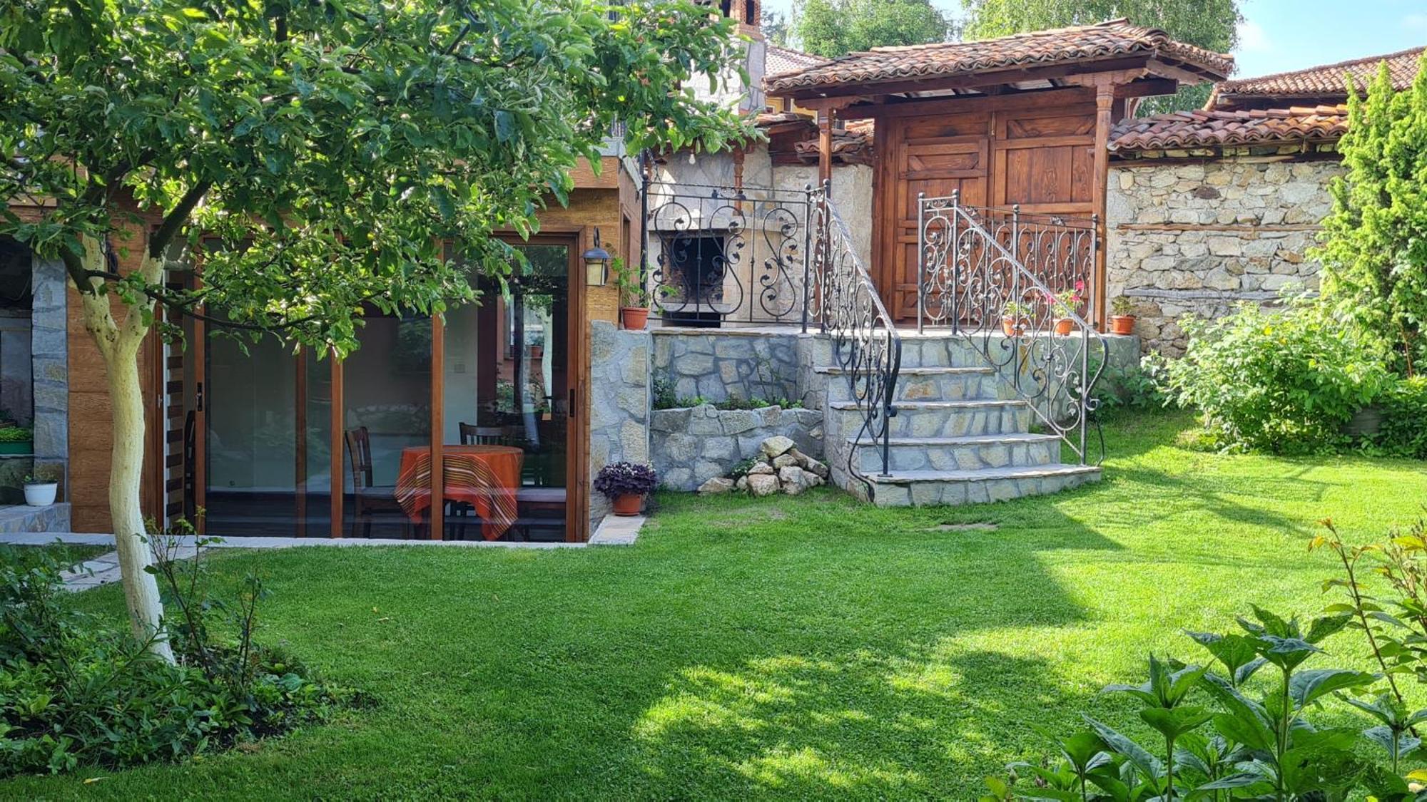 Guest House Zlatniyat Telets Koprivshtitsa Exterior foto